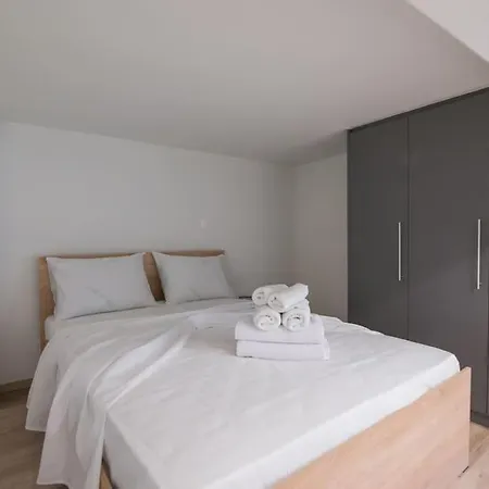 Oculus Dafni Loft B Athens